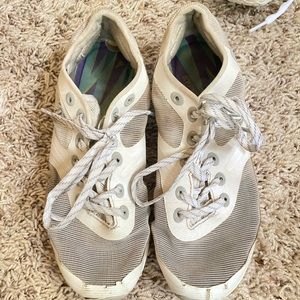 varsity ascend cheer shoes